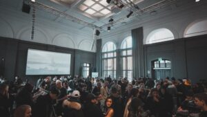 EL AUGE DEL TURISMO DE NEGOCIOS: CÓMO LOS EVENTOS MICE IMPULSAN LA ECONOMÍA GLOBAL